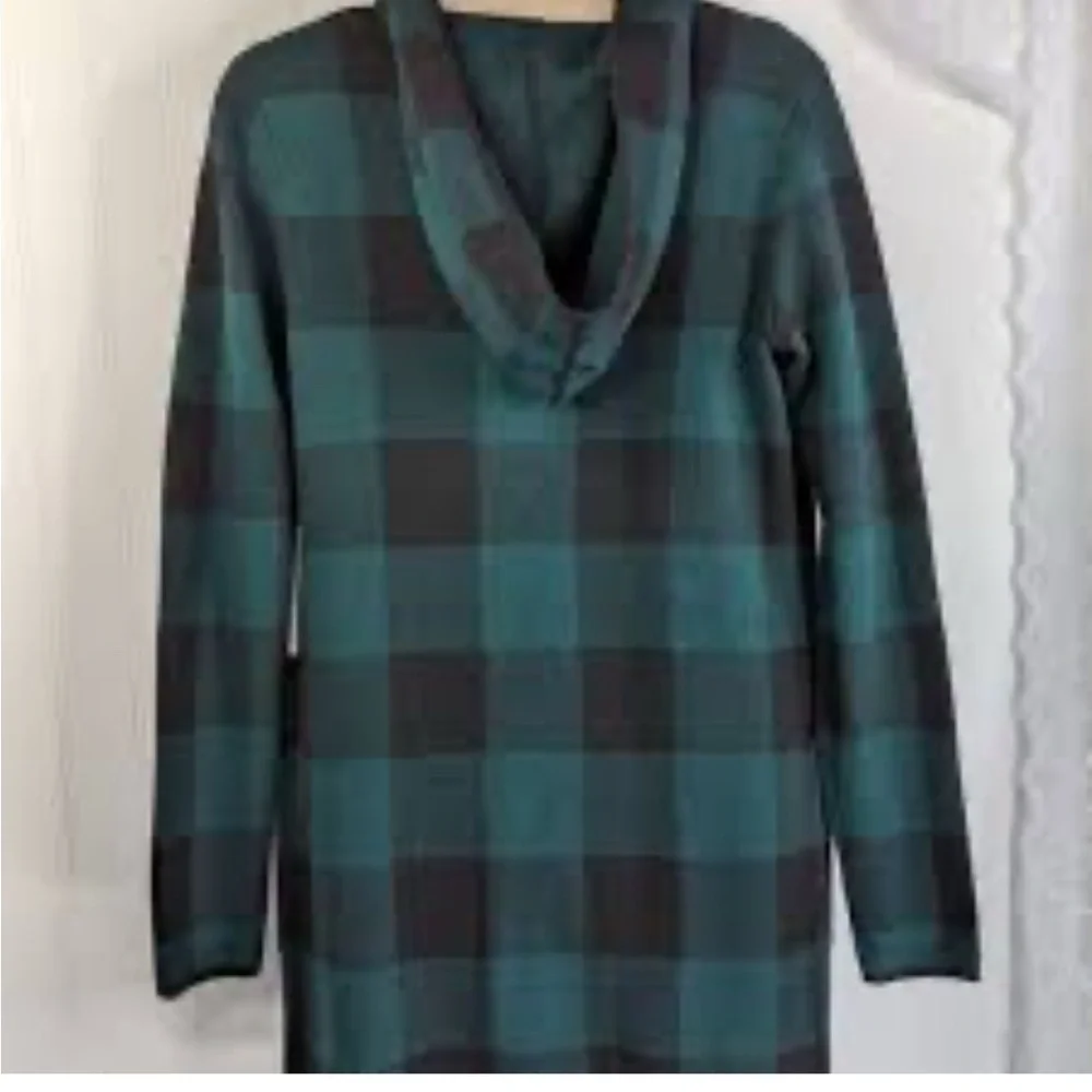 Adrienne Vittadini plaid hooded cardigan M